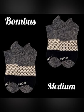 Bombas Ankle Socks 2 Pair BNWOT Medium Unisex Black/White Seamless Toe